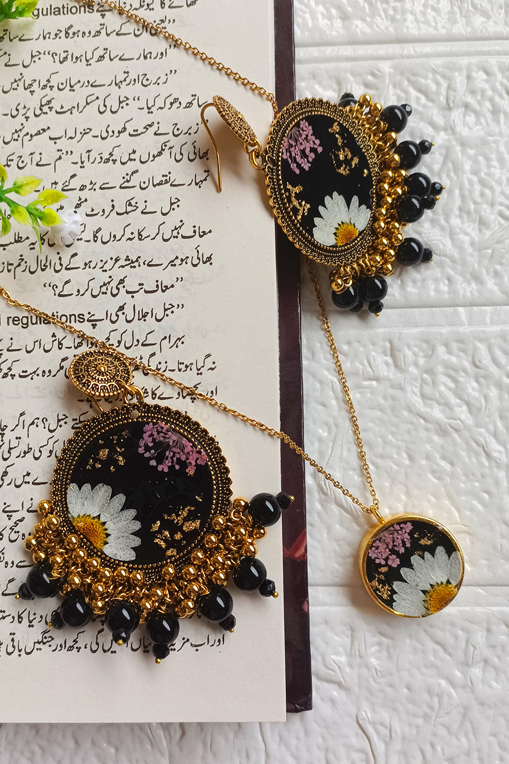 Black Daisy Oxidized Resin Jewelry